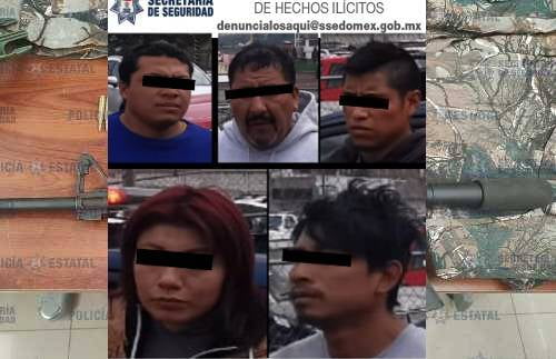 Aseguran en Capulhuac a 5 personas, con autos robados, armas y drogas