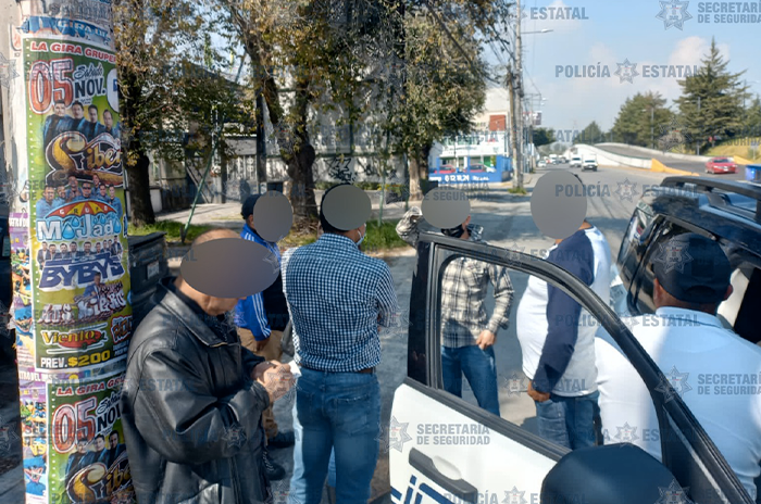 Intentaron huir, pero los capturaron por robo a transporte público, en Toluca y Metepec