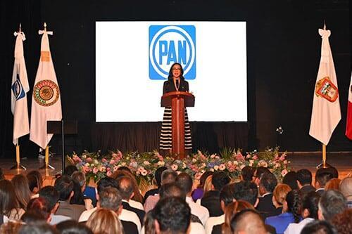 Alexia Dávila rinde informe con enfoque social y ambiental en Nicolás Romero