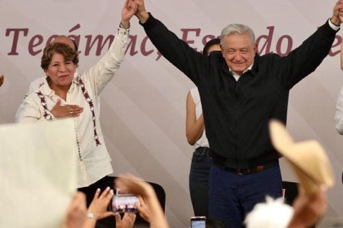 Aumento a pensión de abuelitos anuncia AMLO en gira por Edomex