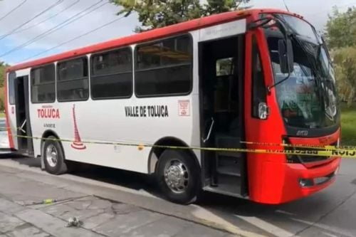 Violento asalto a autobús de pasajeros en Toluca, deja dos heridos de bala