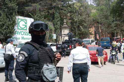 Sicarios en motocicleta, balean a pareja en Parque Gayoso de Naucalpan