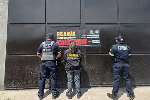 Cateo en Toluca revela desvalijamiento de autos robados