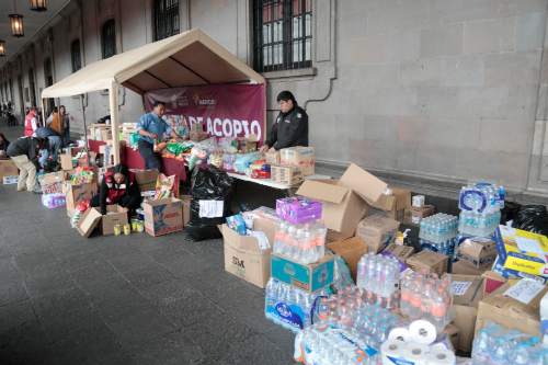 Mexiquenses responden al llamado de Delfina Gómez y donan tonelada y media de productos para apoyar a damnificados por el huracán Otis