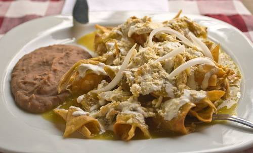 Con los chilaquiles no, le dicen a Claudia Sheinbaum