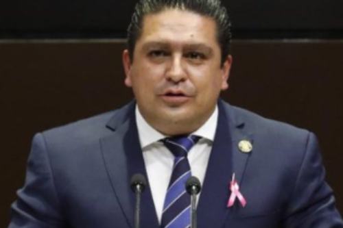 Funcionaria municipal de Huixquilucan demanda a diputado morenista José Antonio García