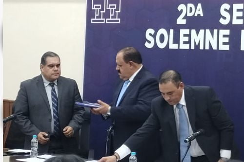 En cabildo solemne, Oscar Hernández Meza, alcalde de Calimaya, entrega Segundo Informe de Resultados