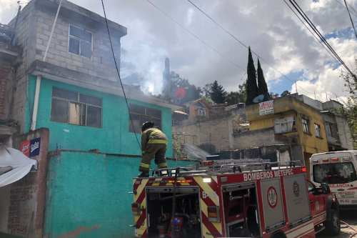 Video: Explota taller de pirotecnia en Metepec; hay un deceso