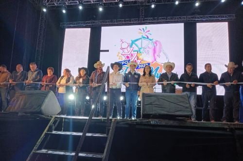 Videos: Con gran emoción arranca la Feria de la Nuez Soyaniquilpan 2023