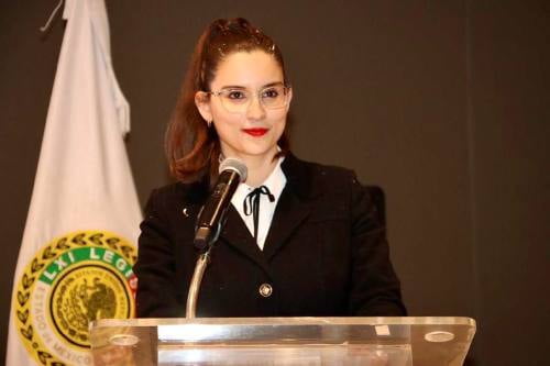 Rinde Gretel González 2º Informe Legislativo en Chicoloapan