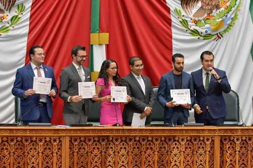 Analiza juventud mexiquense retos democráticos del país