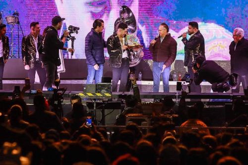 Video: Vive Toluca una "Adictiva" noche de banda