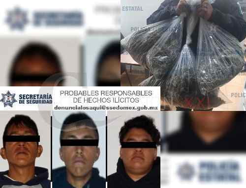 Capturan en Malinalco a tres probables narcomenudistas