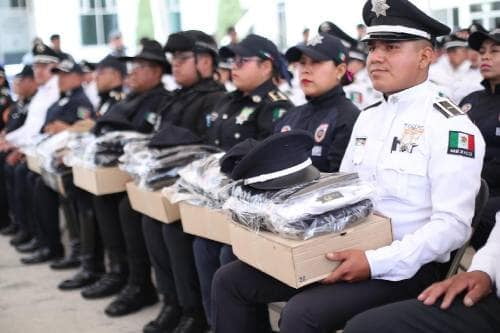 Uniforme de la policía de Toluca, símbolo de orgullo