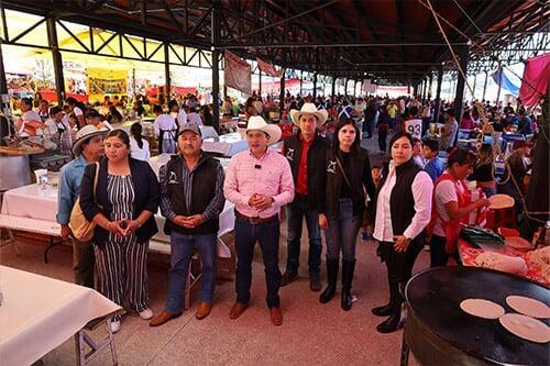 Rodolfo Noguez inauguró obra que transforma tianguis de Jilotepec