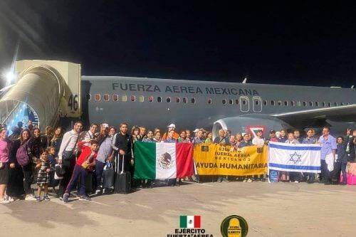 Video: Más de mil mexicanos buscan regresar de Israel, salen 135 en el primer vuelo