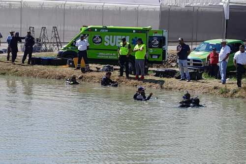 Video: Dramático rescate de buzos del SUEM en un estanque de Ixtapan de la Sal